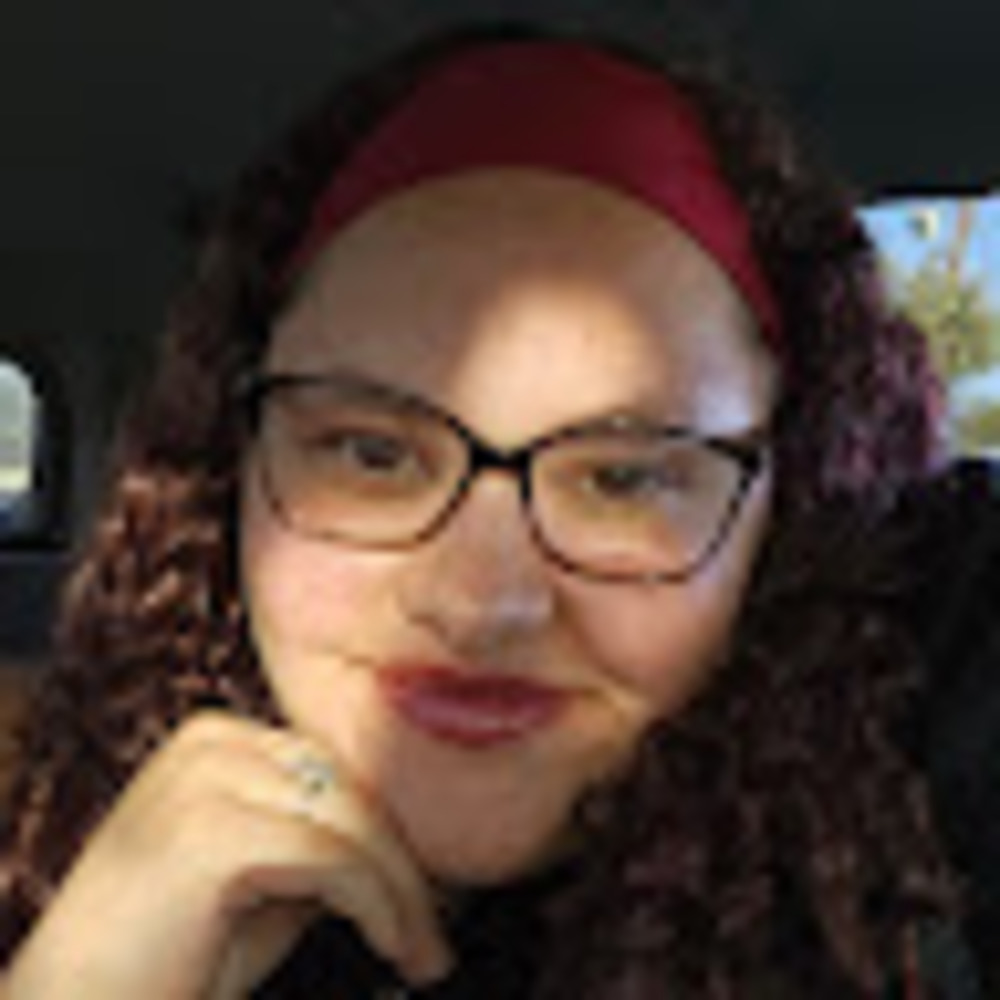Meet your Posher, Chloe